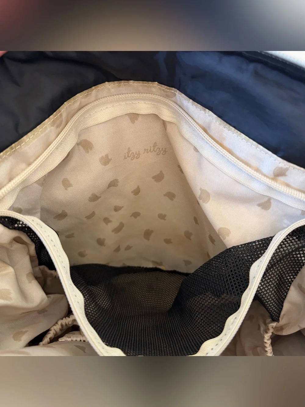 Itzy Ritzy Dream Convertible Diaper Bag Backpack 14 Pockets Black Puffer